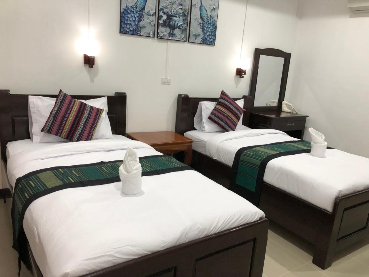 Jasmine Vangvieng Hotel Vang Vieng Dış mekan fotoğraf