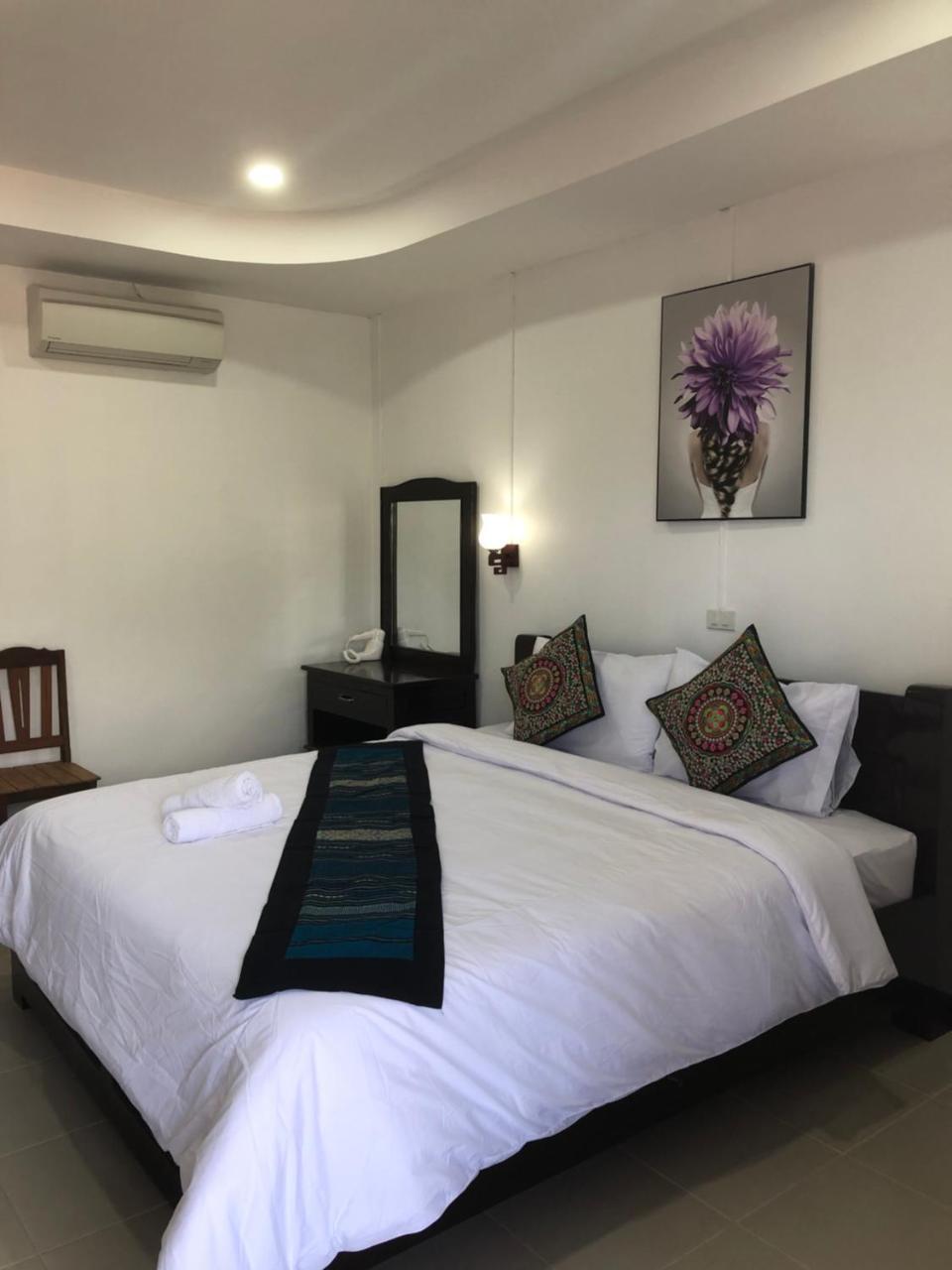 Jasmine Vangvieng Hotel Vang Vieng Dış mekan fotoğraf